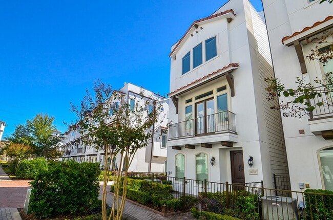 Building Photo - 1245A Bonner St