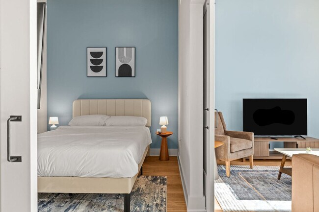 Building Photo - 605 N 12th St