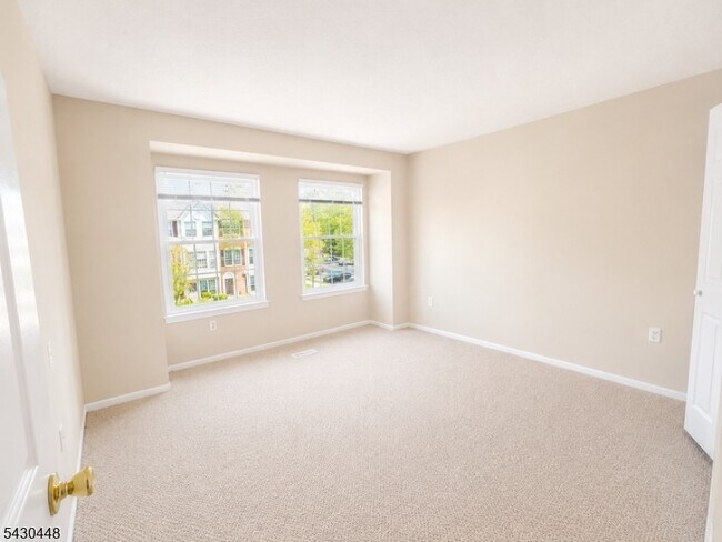 Building Photo - 774 Sassafras Ct