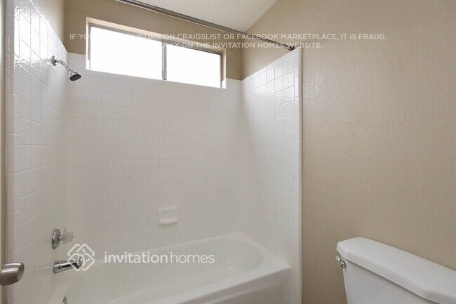 Building Photo - 10533 Gramercy Pl
