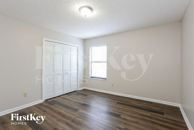 Building Photo - 1337 Gately Rd
