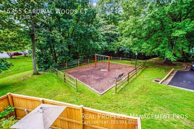 Building Photo - 6755 Cardinal Woods Ct