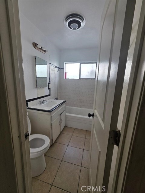 Building Photo - 1841 W Crestwood Ln