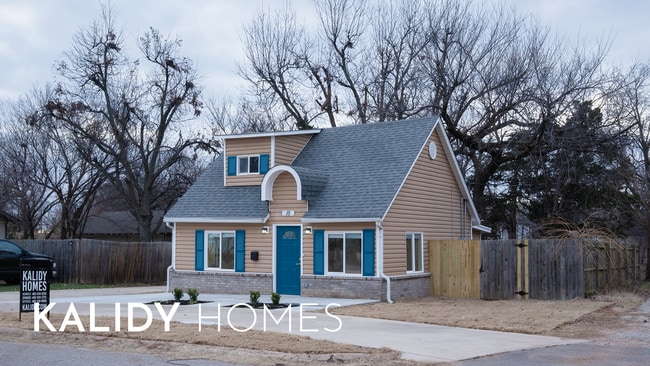 Building Photo - 15 S Walnut St