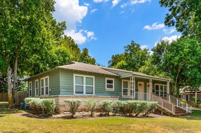 Building Photo - 4805 Evans Ave