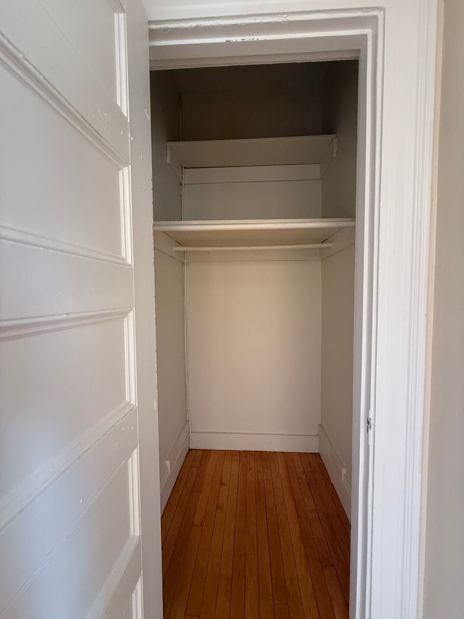 Building Photo - 1402 Beacon St