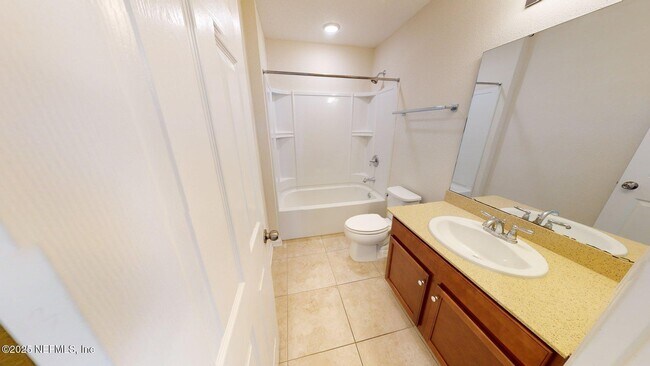 Building Photo - 141 Vicksburg Dr