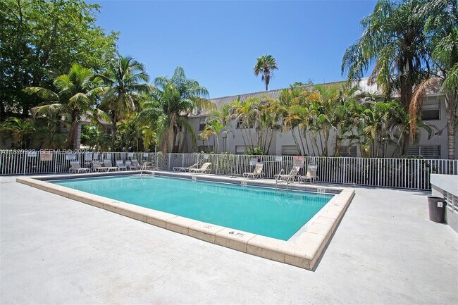 Building Photo - 17255 SW 95th Ave