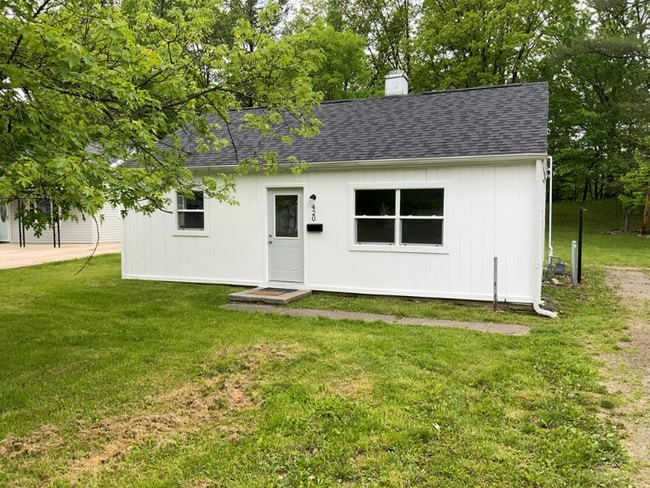 Primary Photo - 420 Spayer Ln