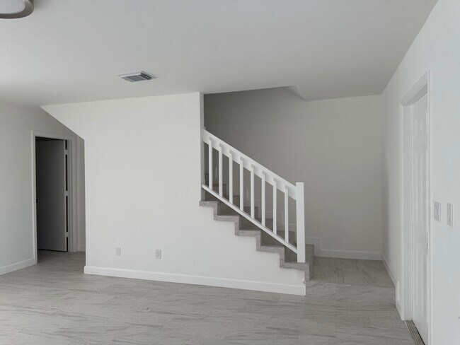 Building Photo - 2103 Wharf Ln