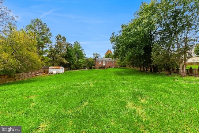 Building Photo - 43594 Hay Rd