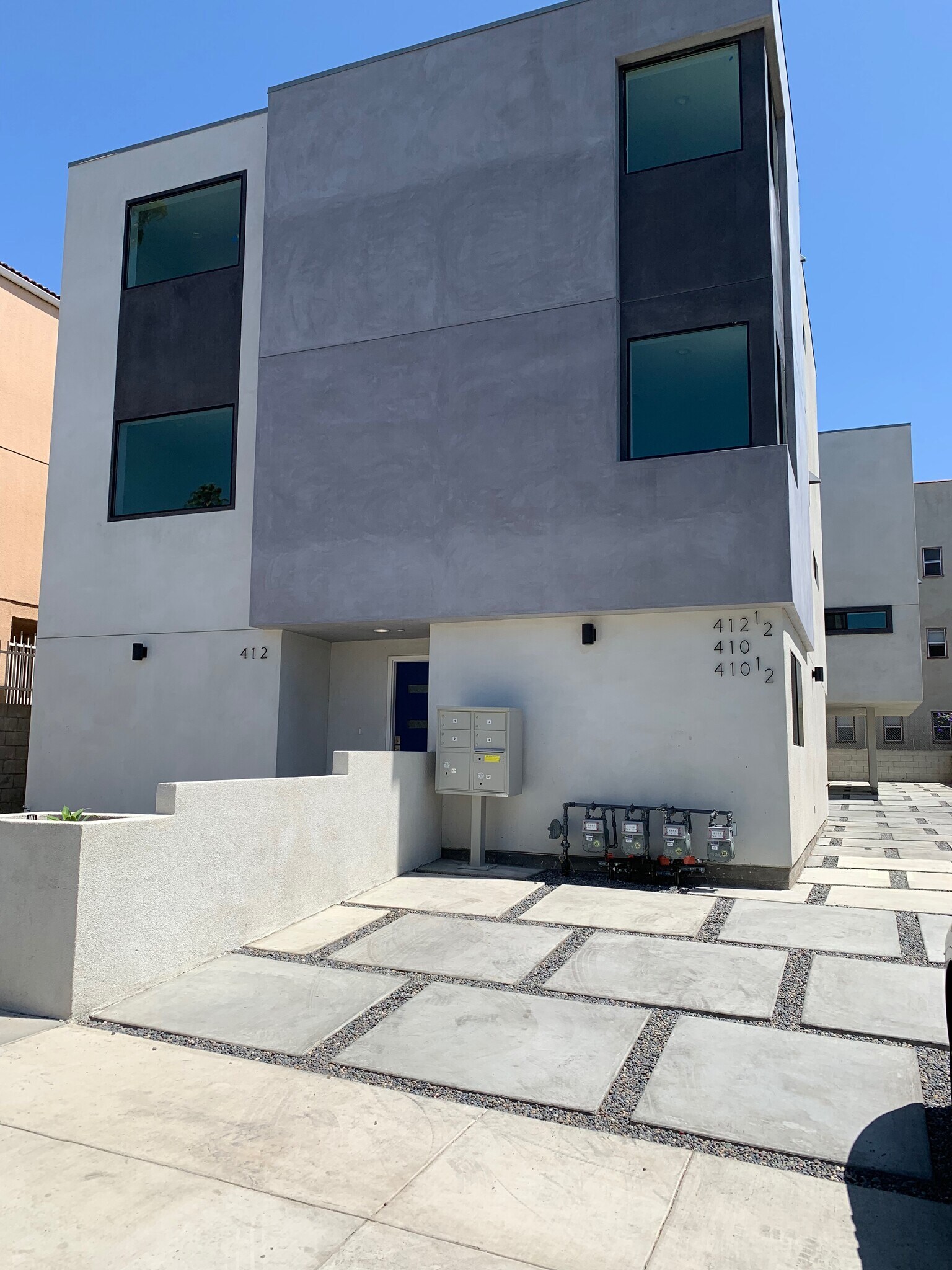 Building Photo - 412 N Ardmore Ave