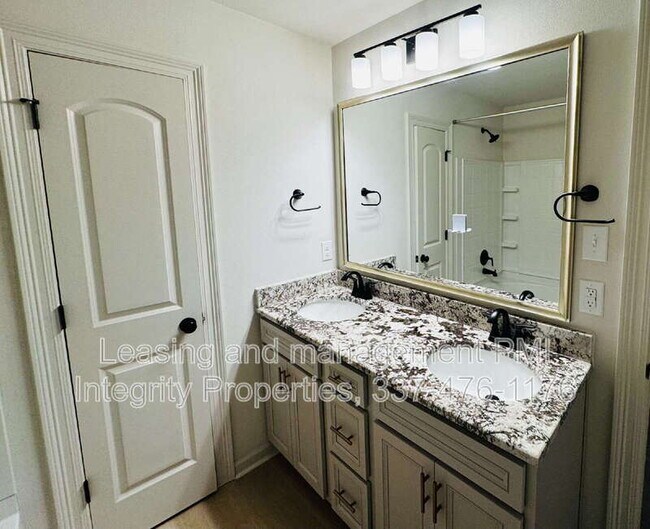 Building Photo - 101 Foster Grove Drive