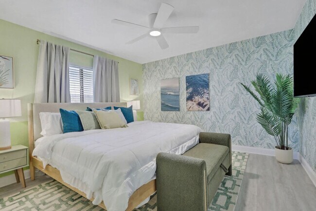 Building Photo - 758 103rd Ave N