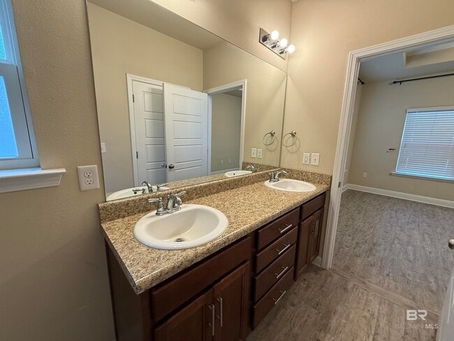 Building Photo - 6824 Spaniel Dr