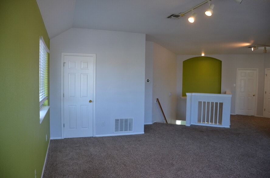 Building Photo - 9142 Maggie Ct