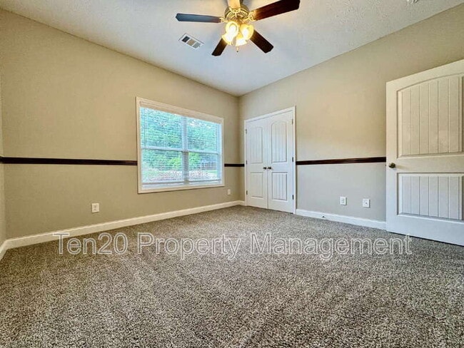 Building Photo - 488 Lee Road 288
