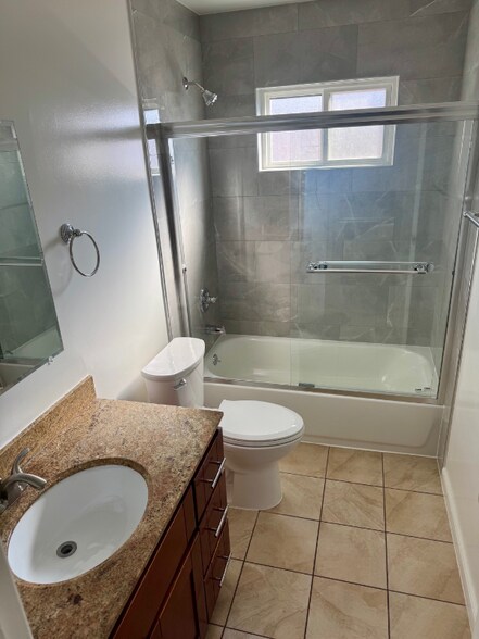 Building Photo - 3810 Redding St