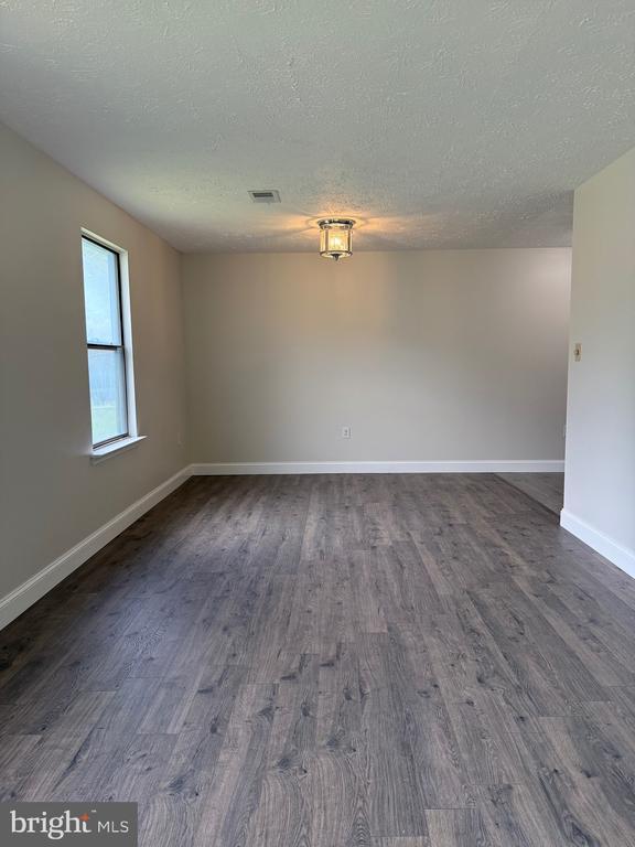 Building Photo - 3295 Jesmond Ct