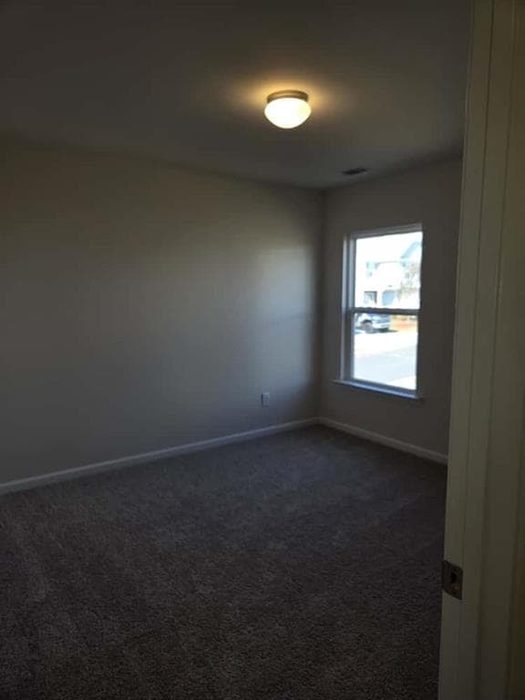 Building Photo - 12 Briarwood Dr W