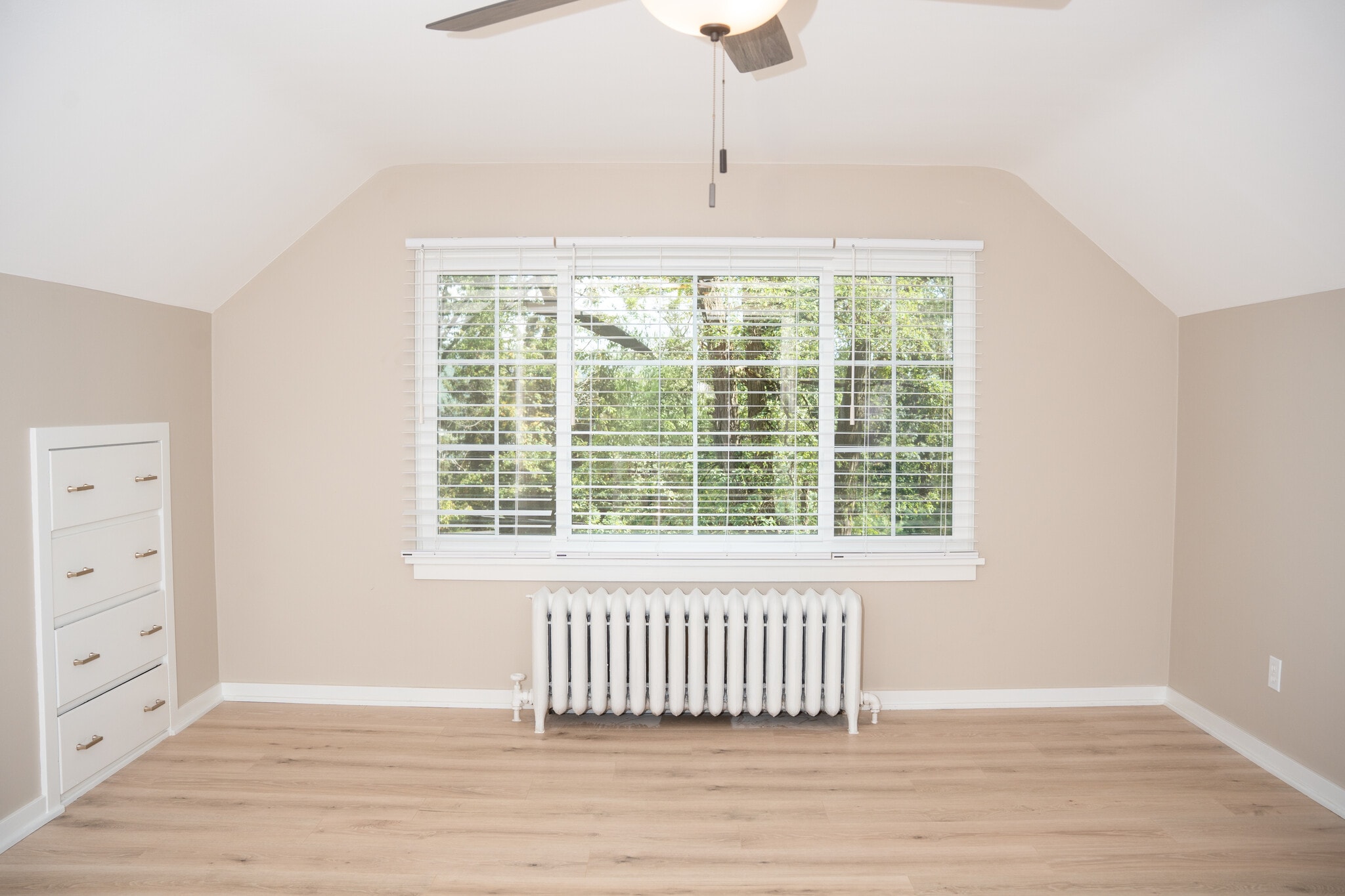 Building Photo - 101 41st St