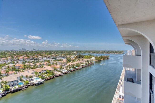 Building Photo - 1500 S Ocean Dr