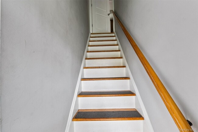 Building Photo - 24 Waterside Ave