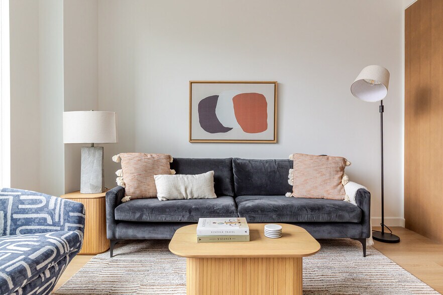 Building Photo - 655 Union St