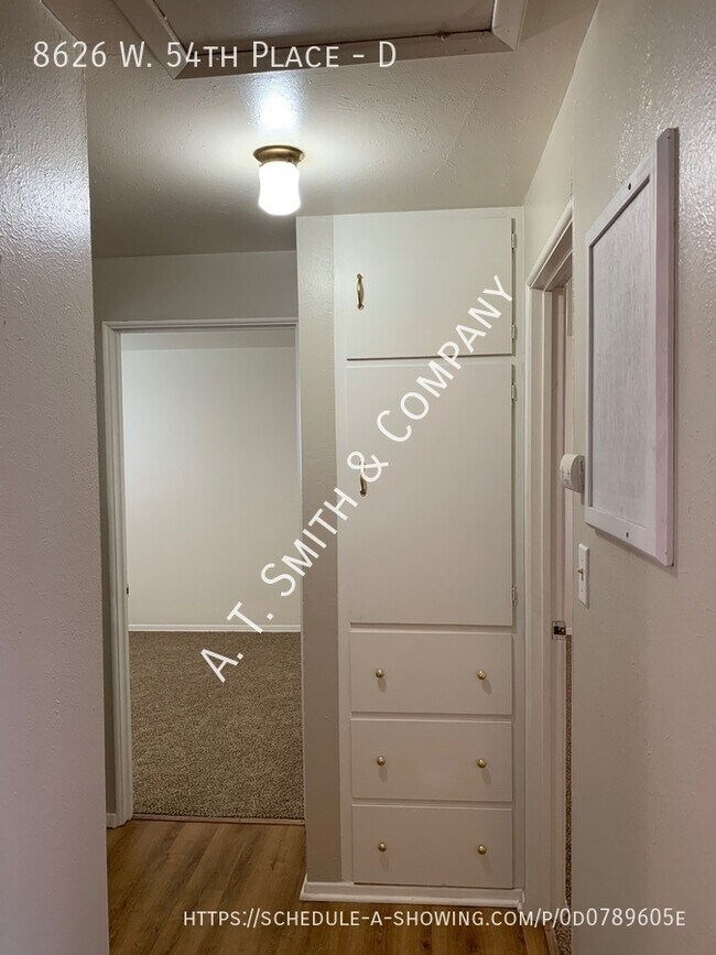 Building Photo - 8626 W 54th Pl
