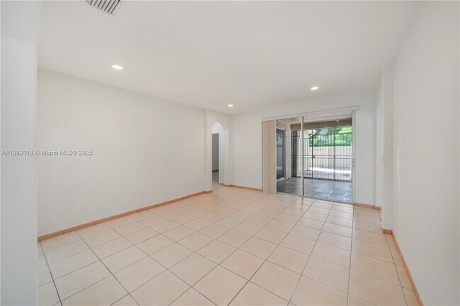 Building Photo - 15470 SW 41st Terrace