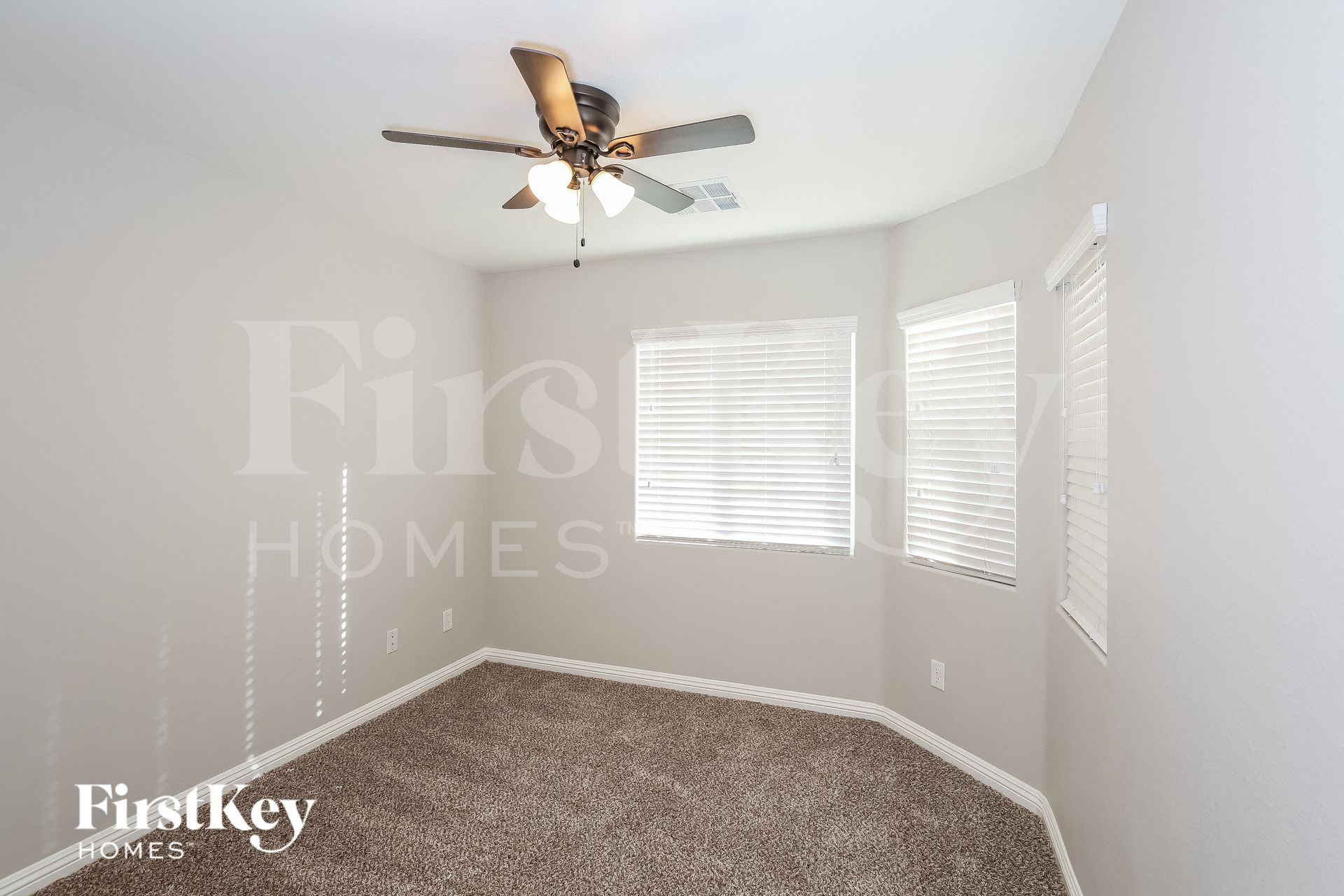 Building Photo - 4532 Silverwind Rd