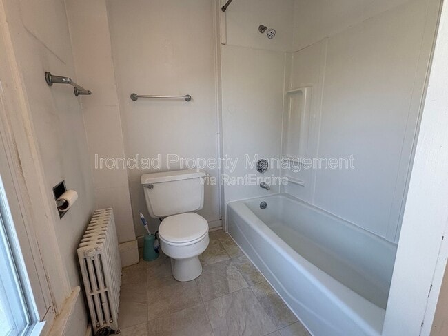 Building Photo - 10 High St