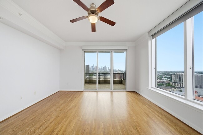 Building Photo - 3333 Allen Pkwy