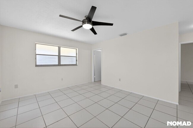 Building Photo - 253 Glenwood Ave