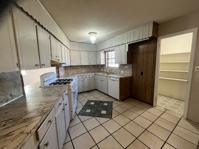 Building Photo - 2 Creekdale Dr