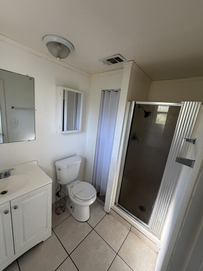 Building Photo - 1834 44th St S