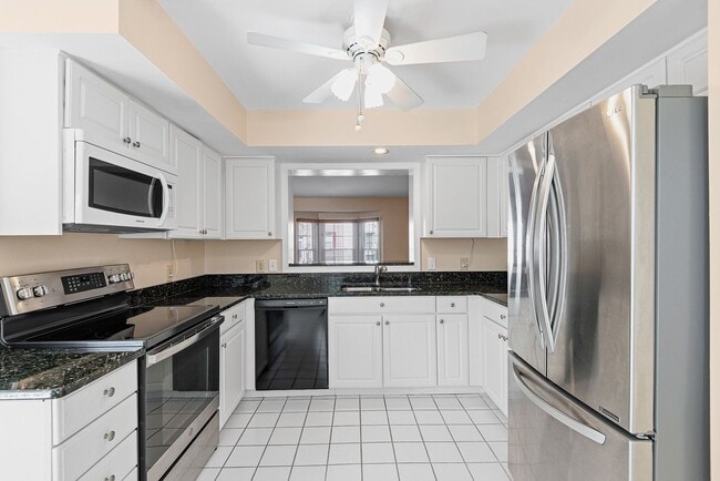 Building Photo - Welcome to Limestone Hills West!