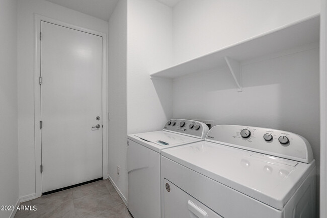 Building Photo - 13554 W Shifting Sands Dr