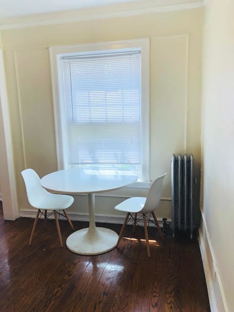 Building Photo - 1056 W Thorndale Ave