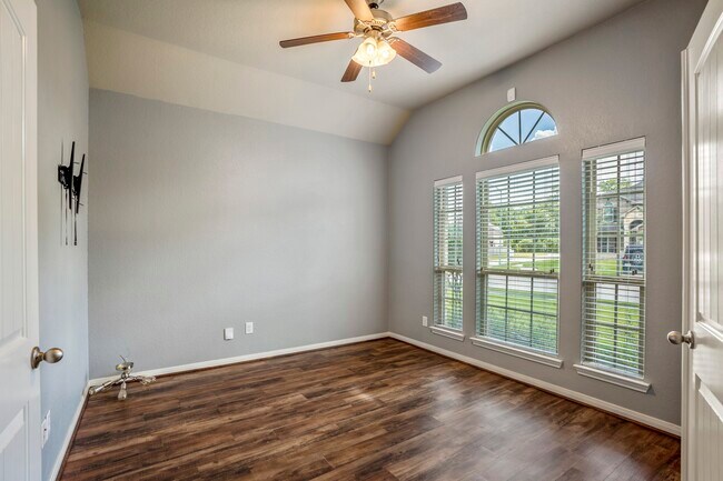 Building Photo - 5319 Claymore Meadow Ln