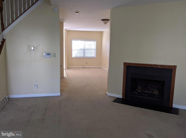 Building Photo - 331 Galway Dr