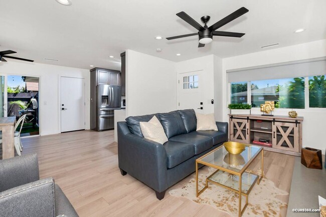 Building Photo - Beautiful 3 Bed/2 Bath Home in heart of Hi...