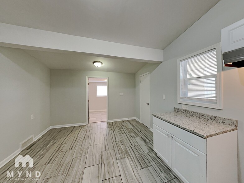 Building Photo - 3231 Tena Ruth Cove