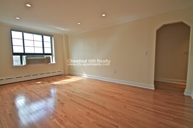 Building Photo - 51 Brattle St