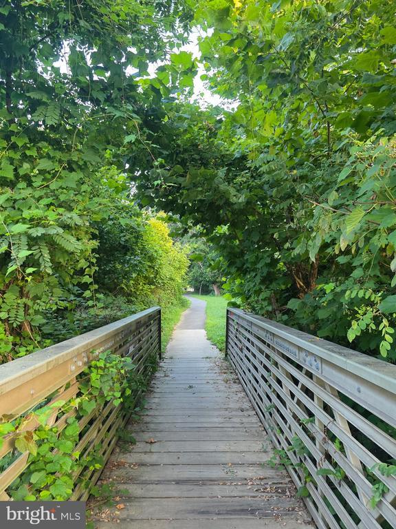 Building Photo - 6513 Old Dominion Dr