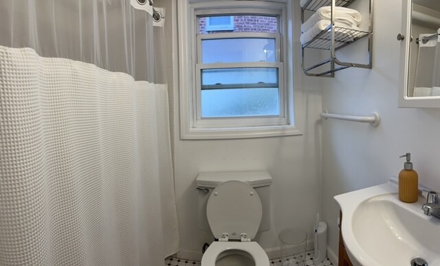 Building Photo - 8 Blackford Ave