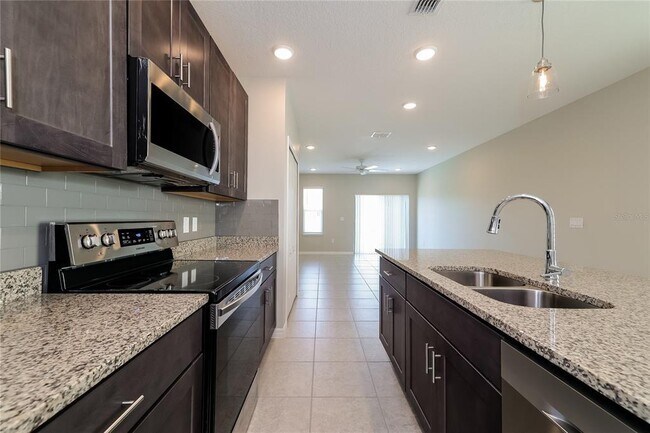 Building Photo - 255 Villavista Ct