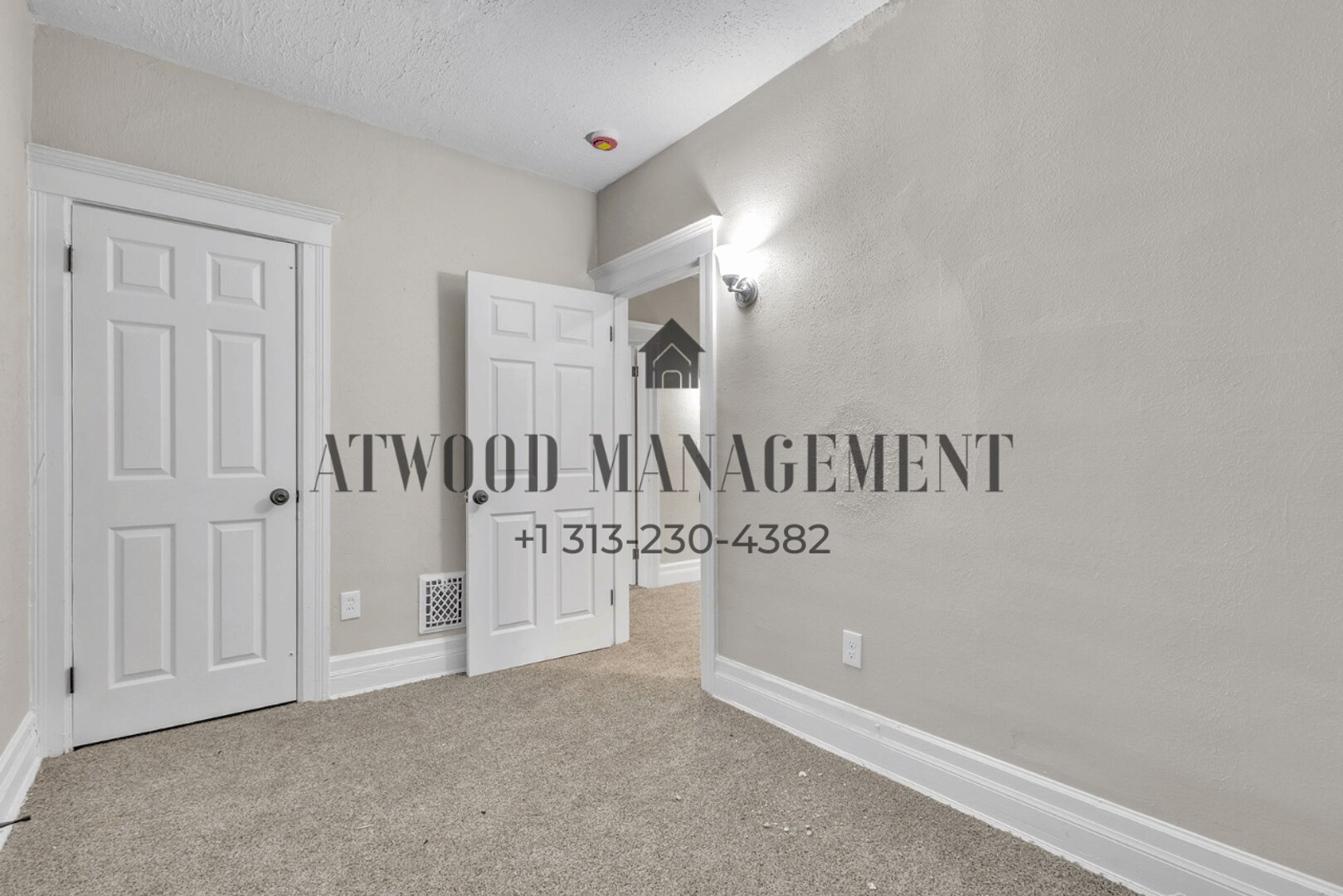 Building Photo - This beautifully updated 3-bedroom, 1-bath single-family home is ready for move-in!