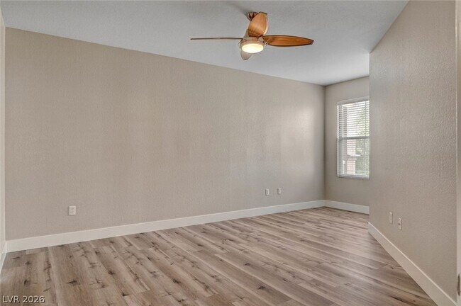 Building Photo - 10550 W Alexander Rd