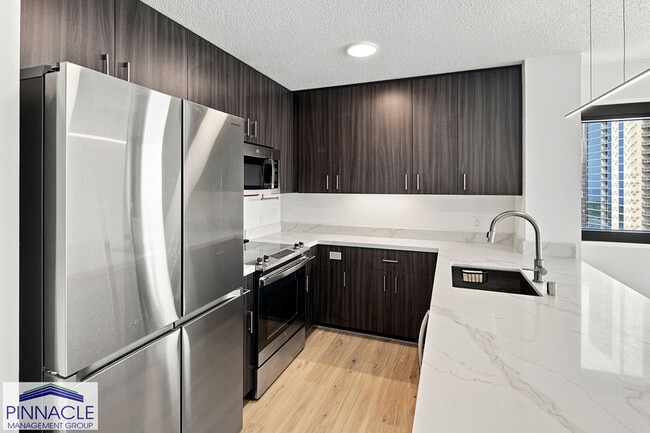 Building Photo - 615 Keawe St